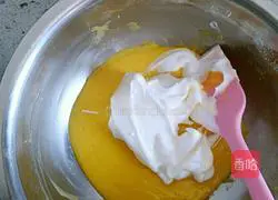 DIY Strawberry Cream Cake Recipe Illustration 8