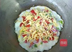 Illustration of how to make cherry tomato and egg pizza 5