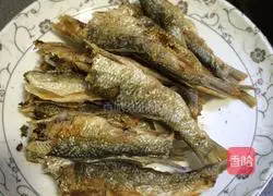 Spicy dried fish Illustration of how to do it 1
