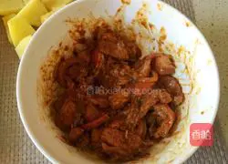 Illustration of how to make steamed pork with potato flour 3