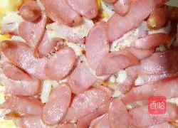 Illustration of how to make delicious pizza with fillings 19