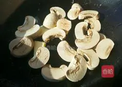 Cream mushroom and shrimp pizza recipe 5