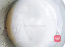 Illustration of how to make eight-inch chiffon cake 8