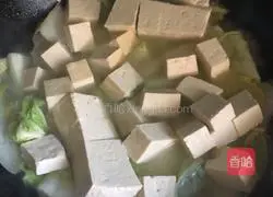 Illustration of how to make light cabbage, tofu and shrimp soup 9