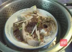 Illustration of how to make steamed sea bass fillets 8