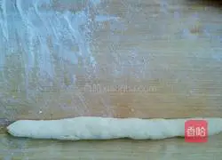 Illustration of how to make hot dog rolls 4