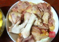 Illustration of Chestnut Braised Chicken 2