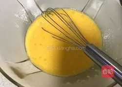 Illustration of how to make chiffon cake 3