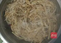  Illustration of how to make stir-fried mung bean sprouts 6