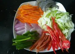 Illustration of how to make Xingzhou fried rice noodles 1