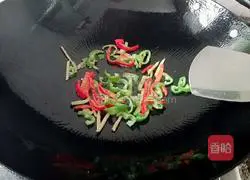 Illustration of how to cook donkey blood with chili pepper 4