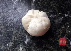 Illustration of how to make sesame candy heart thousand-layer pastry cake 16