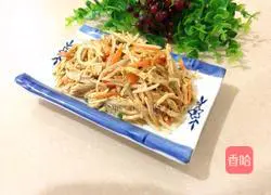 Illustration of how to make mung bean sprouts mixed with shredded chicken 8