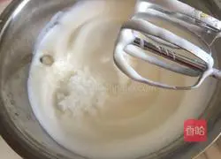 Illustration of how to make cake pieces 5