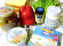 Illustration of how to make tuna sandwiches 1