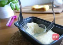 Illustration of how to make chicken cakes at Seoul Night Market 7