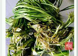 Illustration of how to make stir-fried Erhai sea vegetables 1