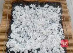 Illustration of how to make tuna sushi 7