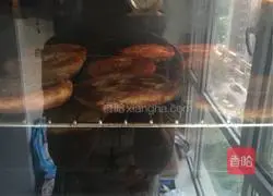 Illustration of how to make homemade pot helmets 19