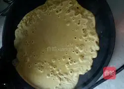 Electric baking pan Illustration of making buckwheat cake 5