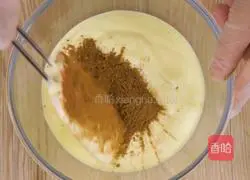 Cocoa two-color cake roll recipe 8