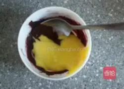 Red Velvet Cake Recipe Illustration 6