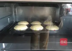 Clear Water Cupcake Recipe Illustration 10