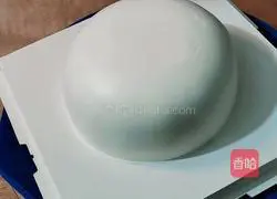 In winter Illustration of how to make a cute little snowman 5