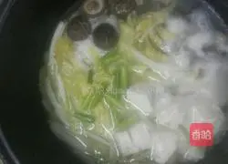 Illustration of how to make pork ribs, cabbage and tofu soup 4
