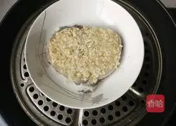 Illustration of how to make steamed garlic cod 3