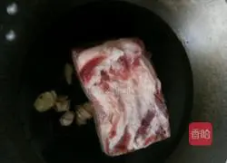 Illustration of how to make bean paste and pork with paste 1