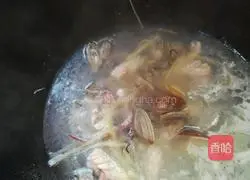 Seafood braised noodles illustration 6