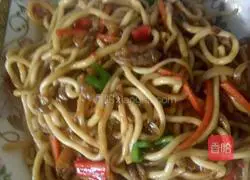 Illustration of how to make fried kimchi shreds with udon noodles 8