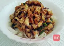 Illustration of how to make braised noodles with mushrooms and eggs 8