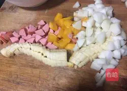 Simple Banana Mango Fruit Pizza Recipe Illustration 2