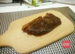 Illustration of how to make sirloin steak 5