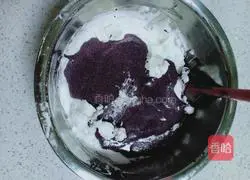 Illustration of how to make black rice hot noodle cake 9