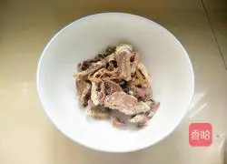 Illustration of how to make mutton steamed buns 5