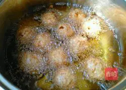 Illustration of how to make fried white radish balls 9