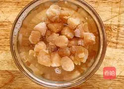 Golden garlic vermicelli Illustration of how to make baby cabbage 1