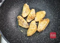 Illustration of how to make mouth-watering Coke Chicken Wings 3