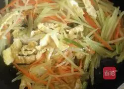 Illustration of how to make fried rice noodles 6