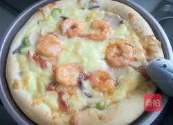 Nine-inch seafood pizza recipe 14