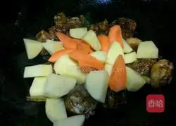 Illustration of braised chicken legs with carrots and potatoes 8 