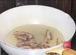 Illustration of how to make bacon pizza 5