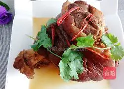 Illustration of how to make secret sauce elbows 18