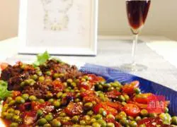 Red stew Illustration of how to make fried beef patties with sauce 20