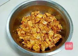 Illustration of how to make grilled mutton skewers 4