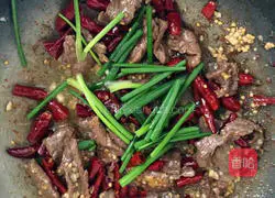 Illustration of how to make spicy beef 12