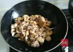 Illustration of how to make Guizhou Spicy Chicken 6